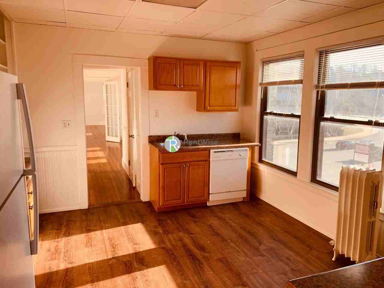 337 Washington St #5 - Photo 6 of 11