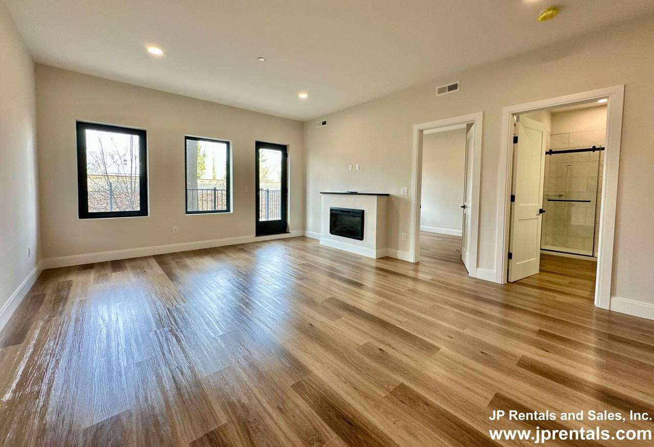 63 Belgrade Ave #203 - Photo 3 of 10