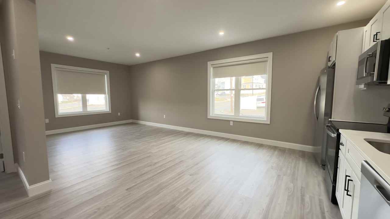 5 Washington Ave #201 - Photo 3 of 10