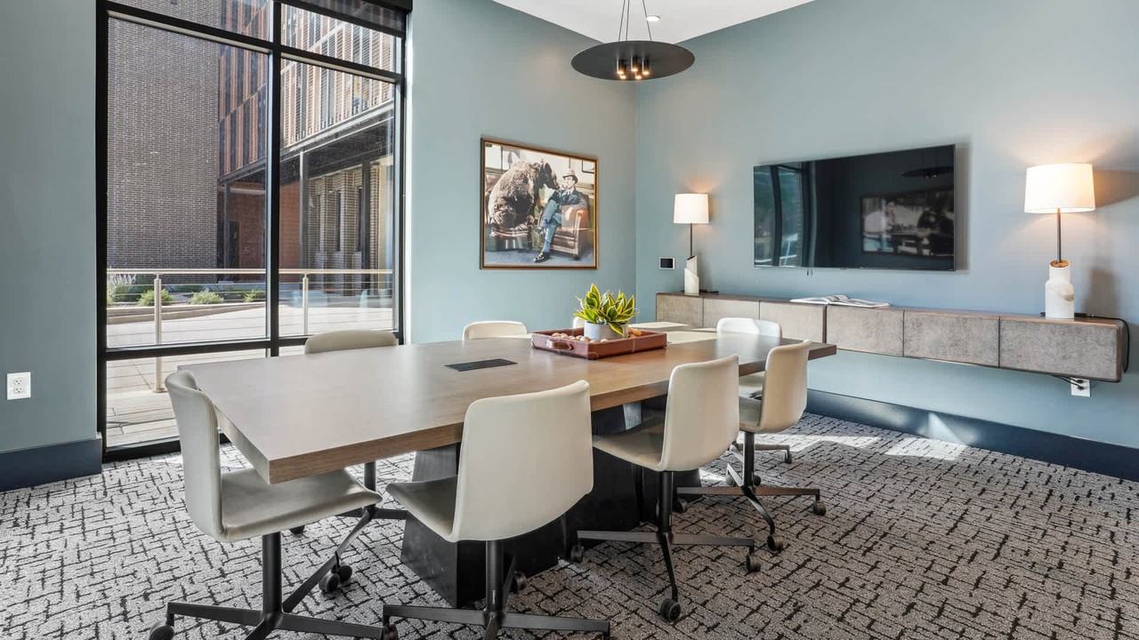 The Sadie - Photo 2 of 50