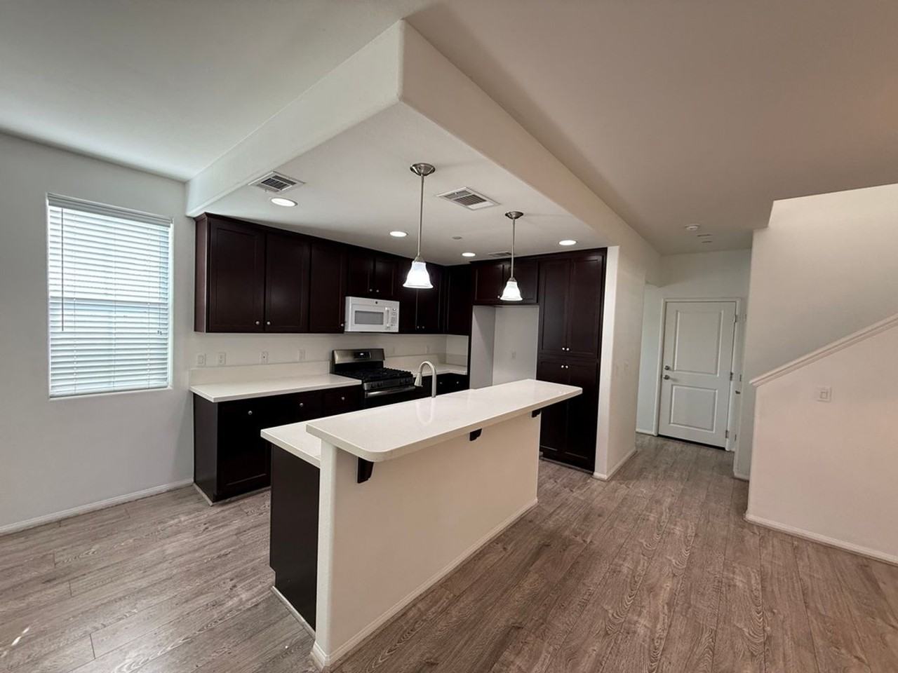1945 Celebration Ave - Photo 2 of 19