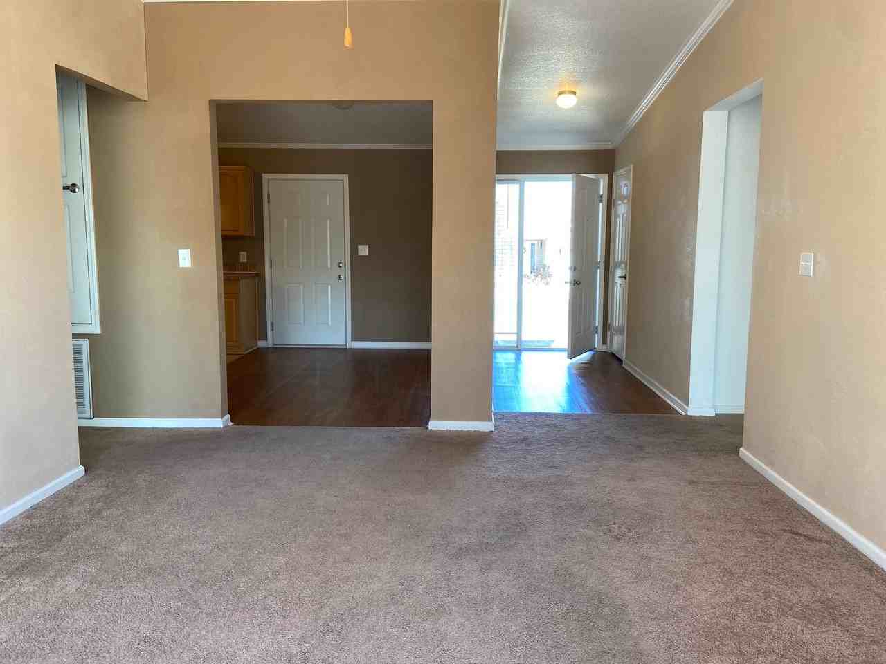 541 Van Buren Rd - Photo 2 of 38