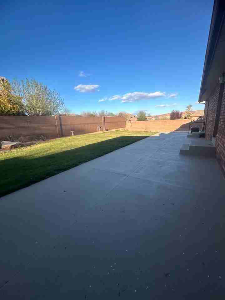 2268 S 2350 E - Photo 2 of 44