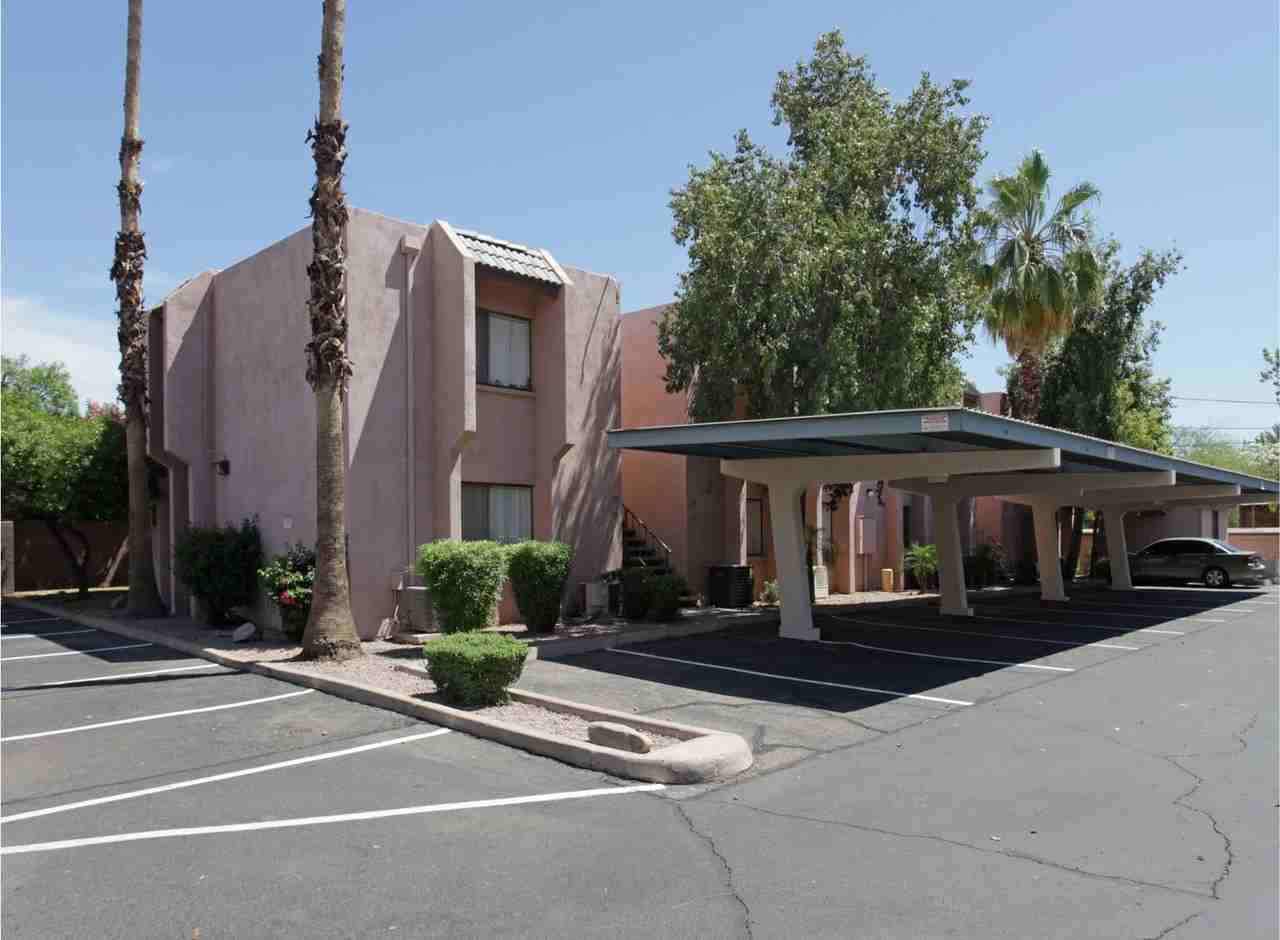 Hidden Glen - Photo 2 of 10