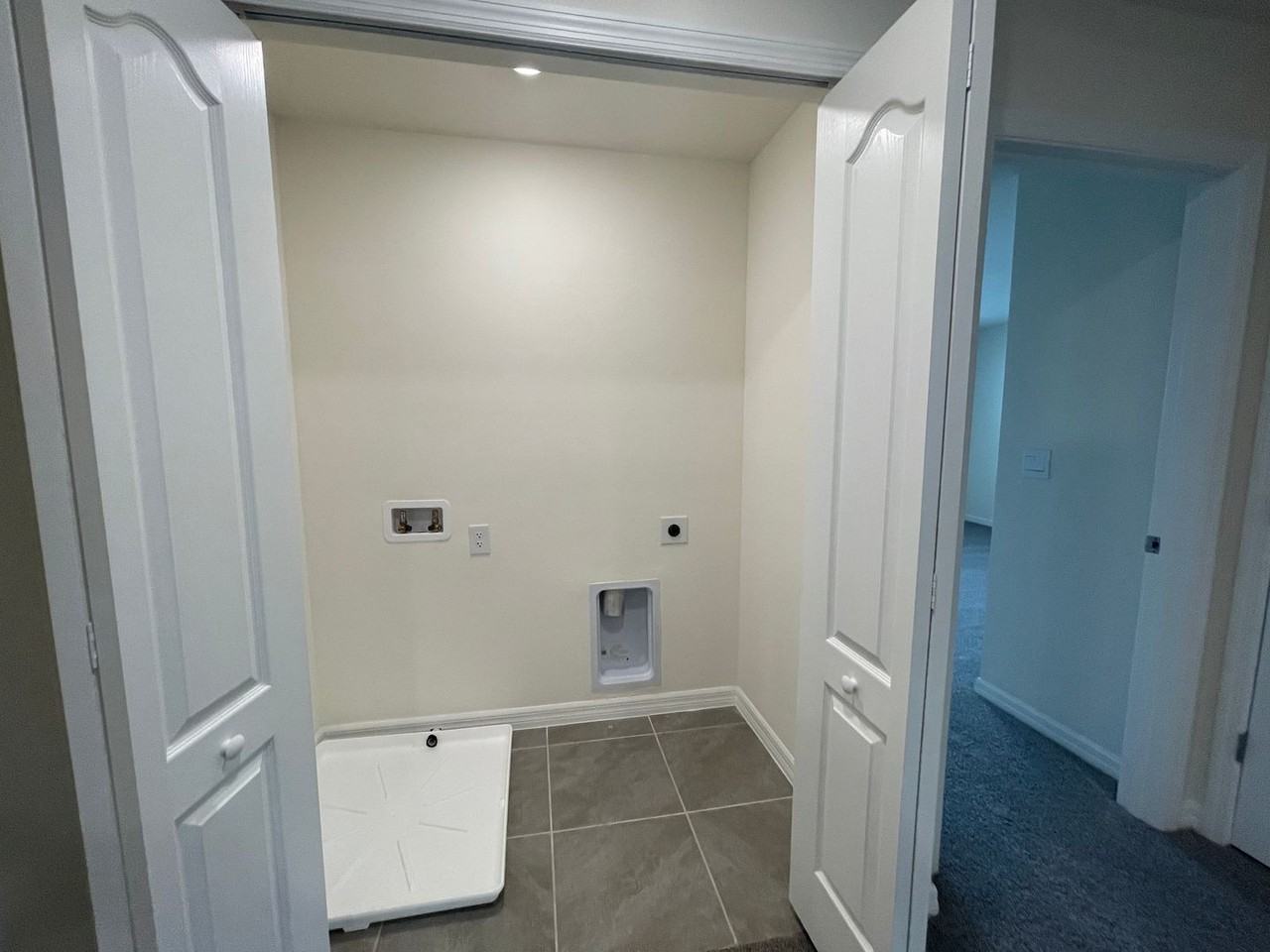 6126 Galloping Dr - Photo 5 of 16