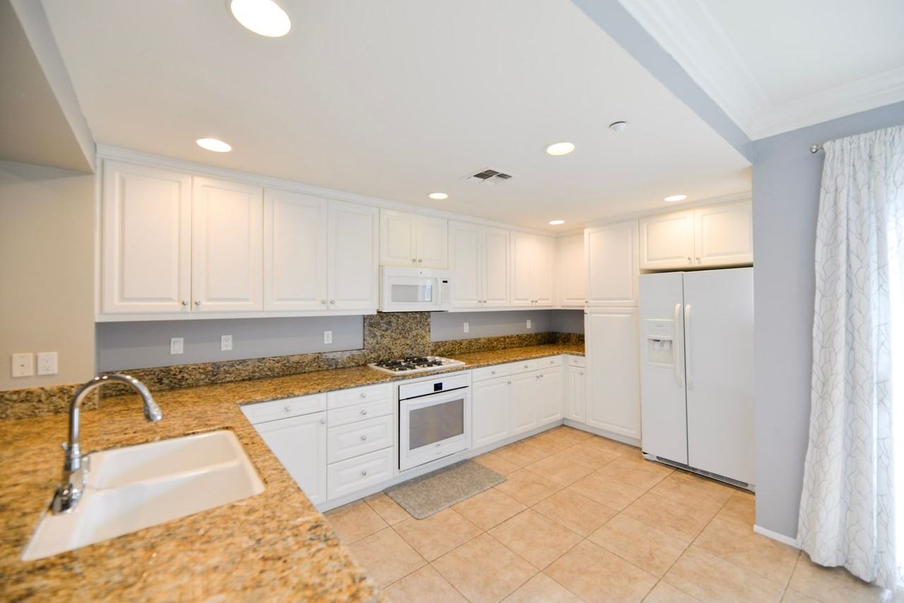 24 Paseo Rosa - Photo 2 of 35