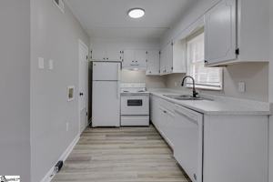 featured image of 6526 White Horse Rd