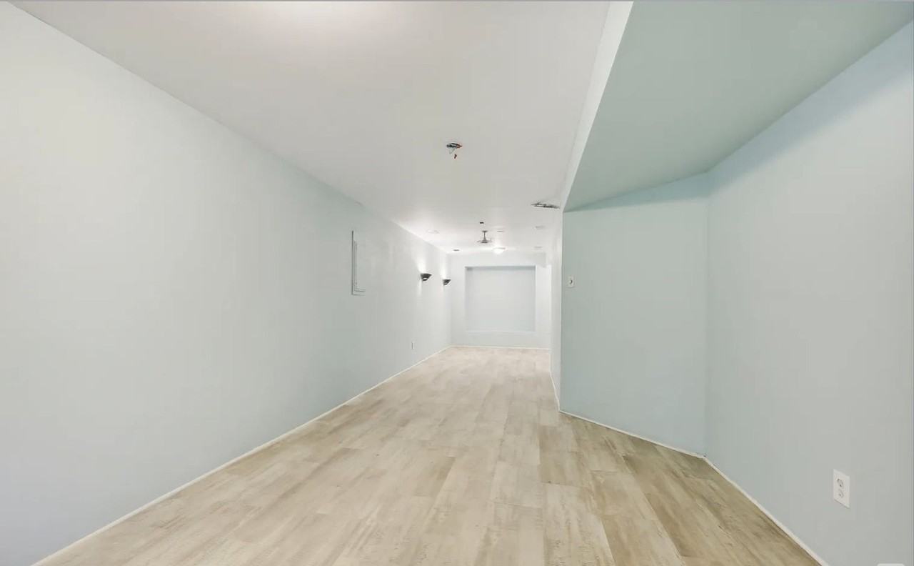 2080 Singer Way - Photo 3 of 21