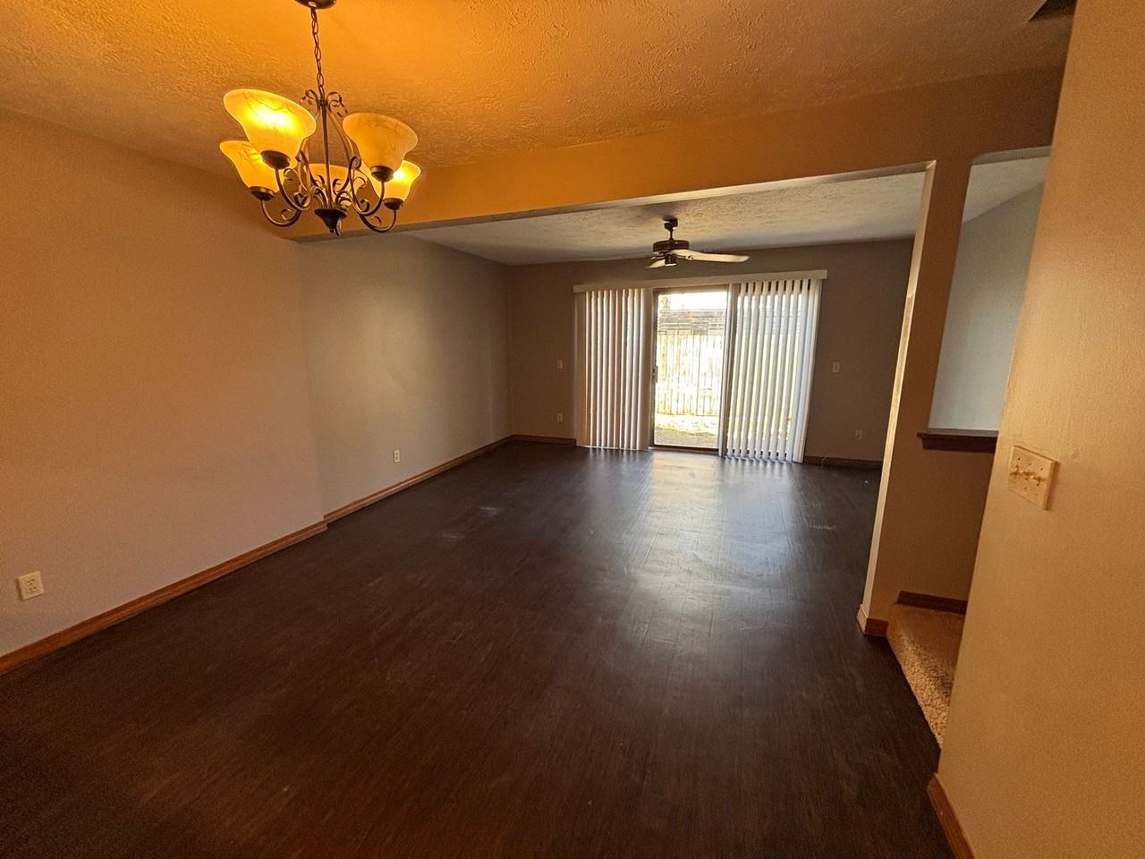6441 Oakshore Dr - Photo 4 of 17