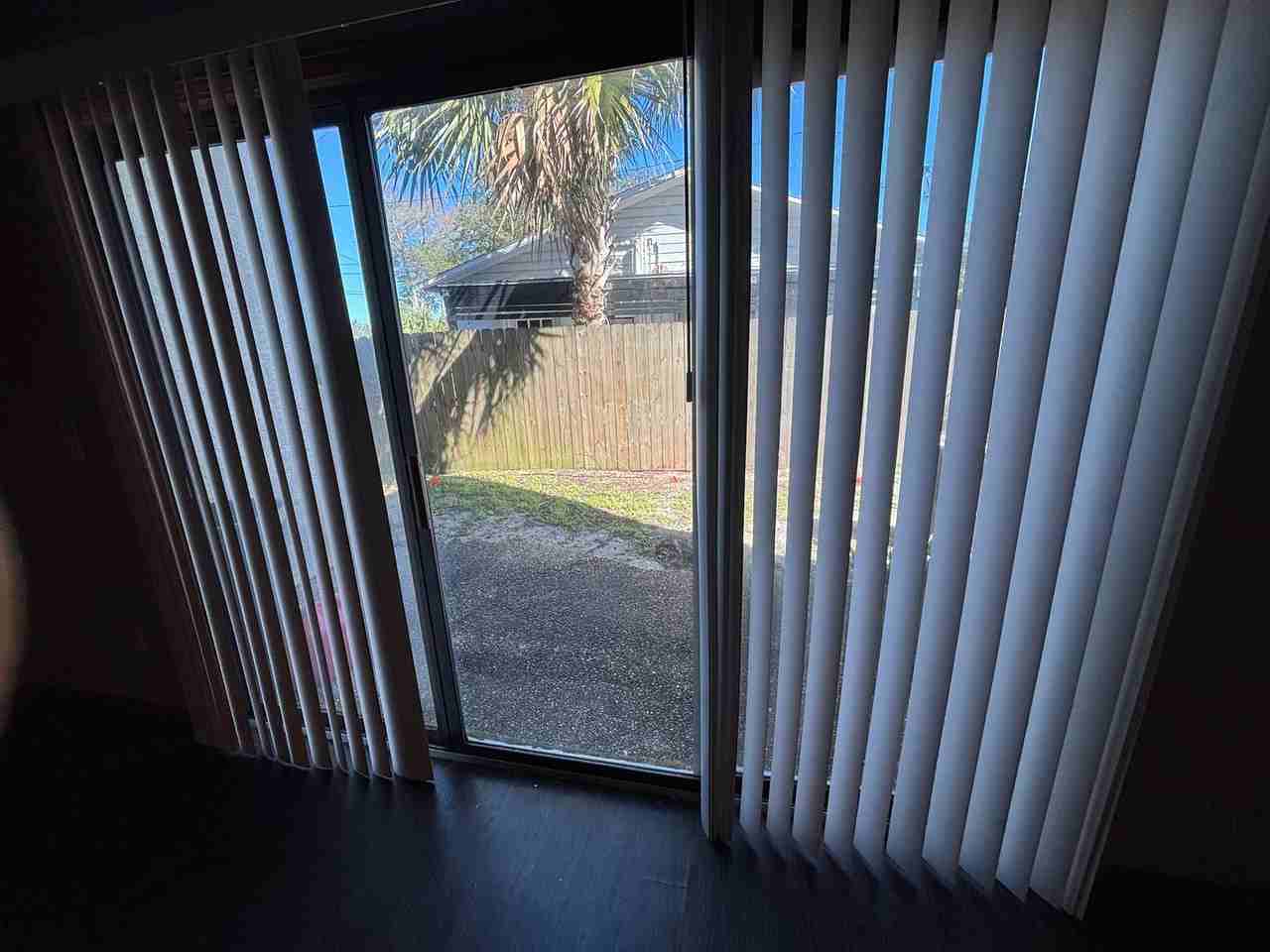 6441 Oakshore Dr - Photo 6 of 17