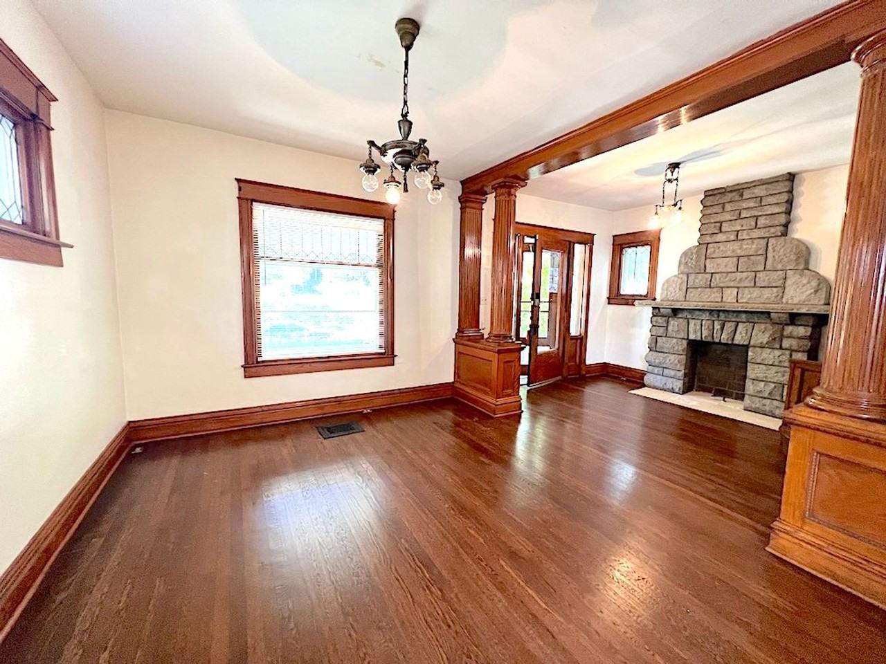 4145 Harrison St - Photo 3 of 25