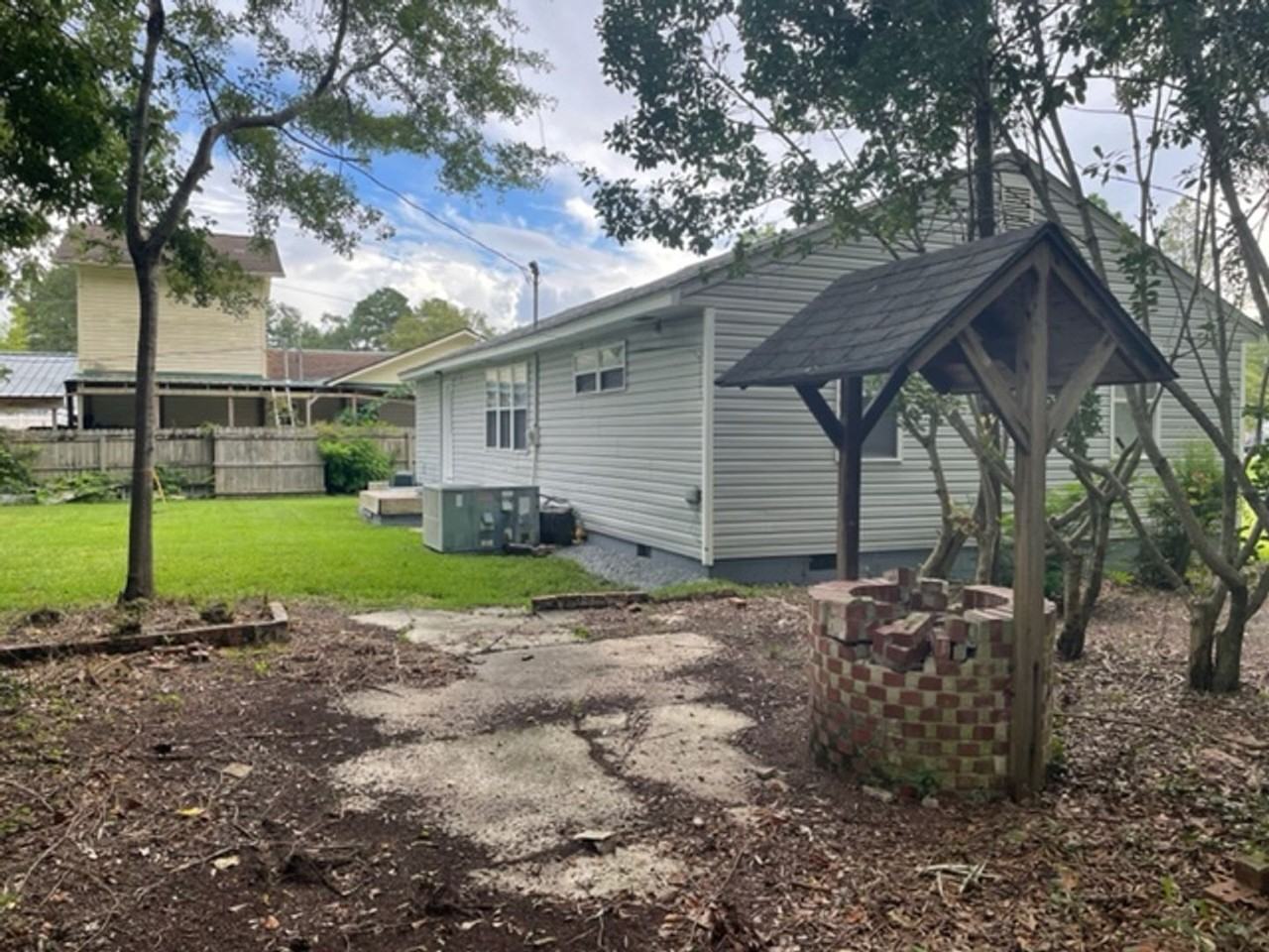 502 8th St - Photo 4 of 26