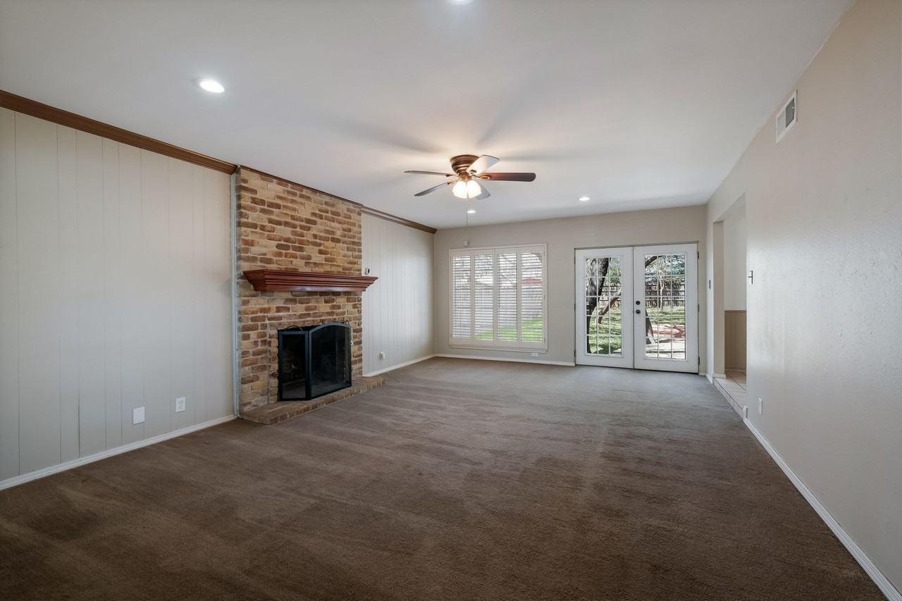 14022 Old Tree St - Photo 3 of 24