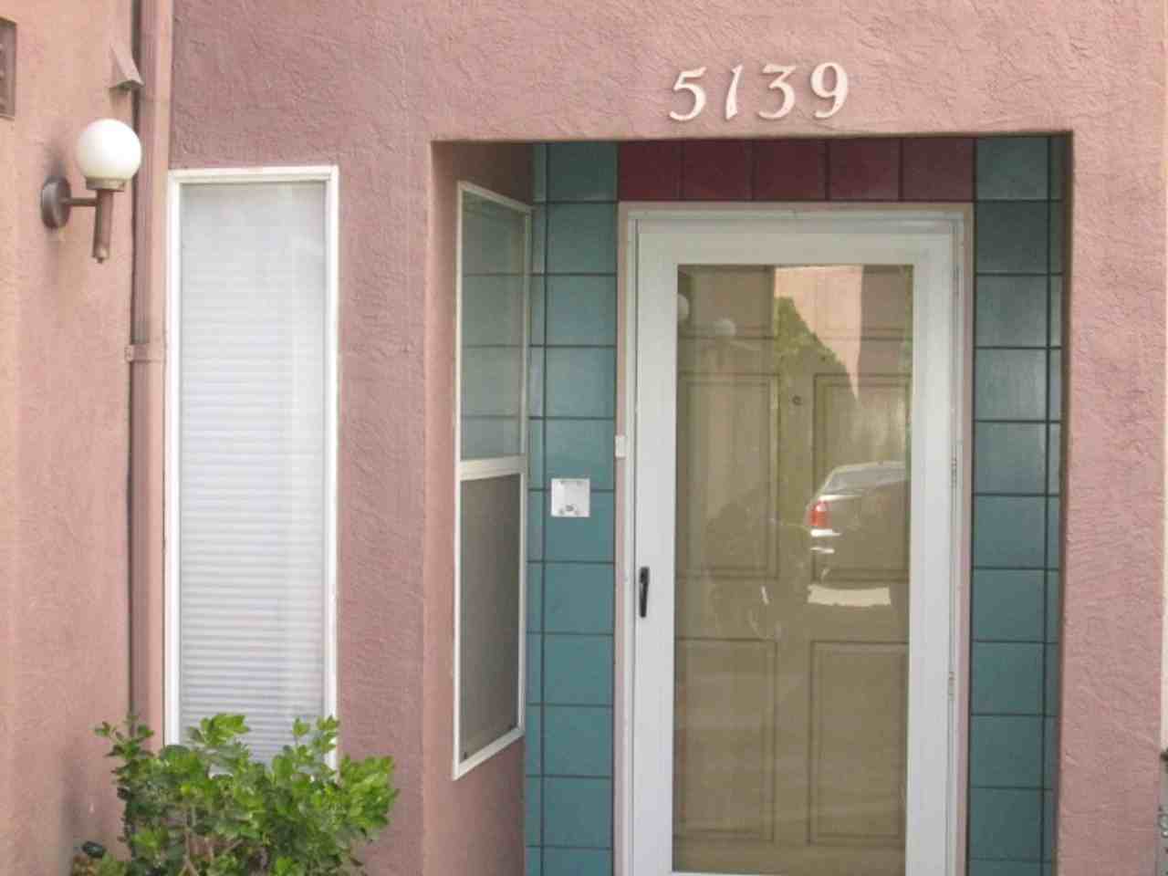 5139 Glenwood Pointe Ln Ne - Photo 2 of 28