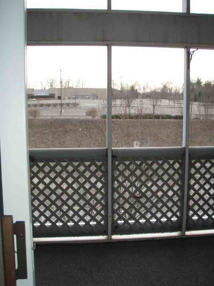 1374 S College Mall Rd - Photo 4 of 18