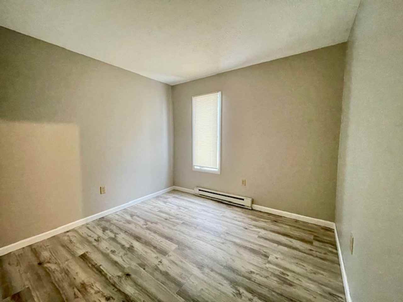 133 N West St Apt A3 #A3 - Photo 4 of 6