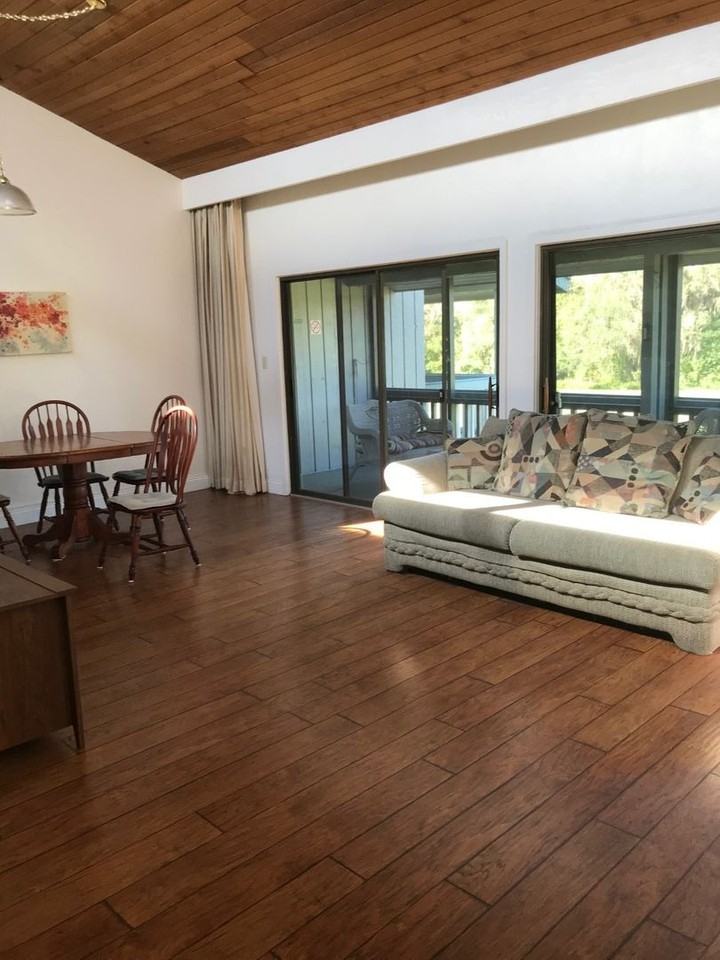 4137 Abbey Ct - Photo 2 of 9