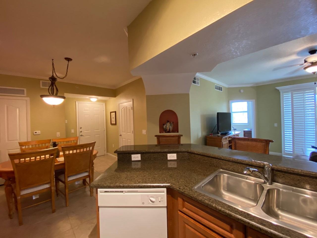 12940 Positano Cir #204 - Photo 3 of 41