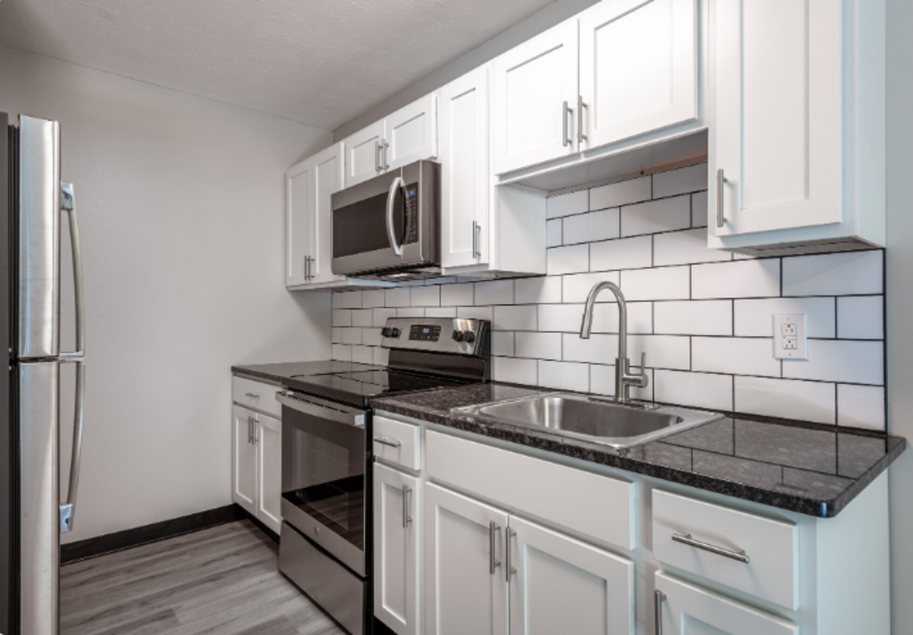 Park House 7945-7947 Mentor Ave - Photo 3 of 19