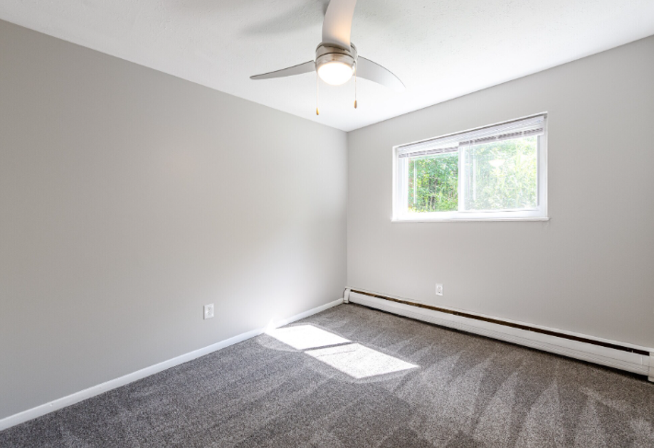 A FRESH START AT PARK HOUSE APARTMENTS! - Photo 6 of 9
