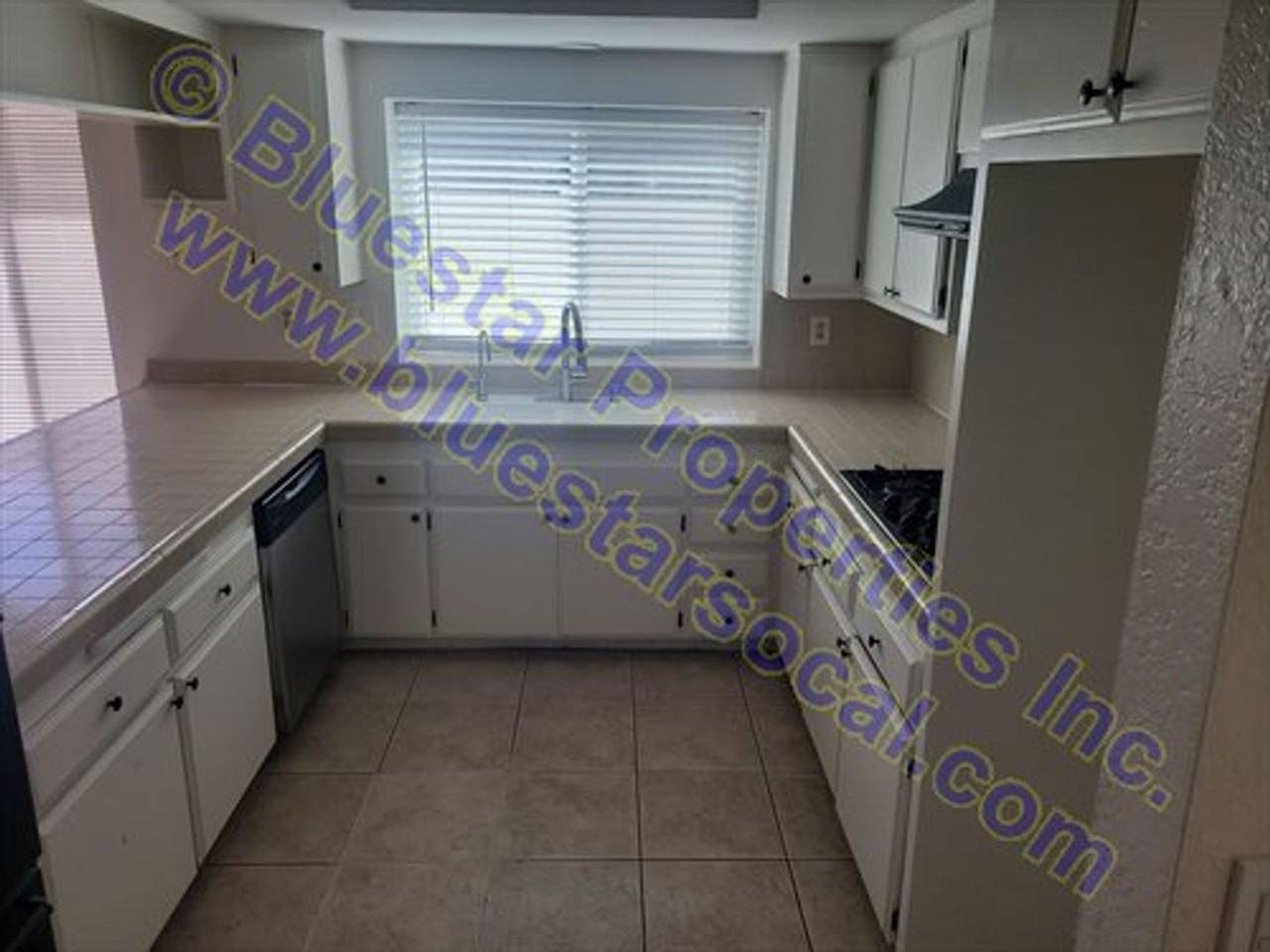 13035 Bermuda Dunes Dr - Photo 2 of 19