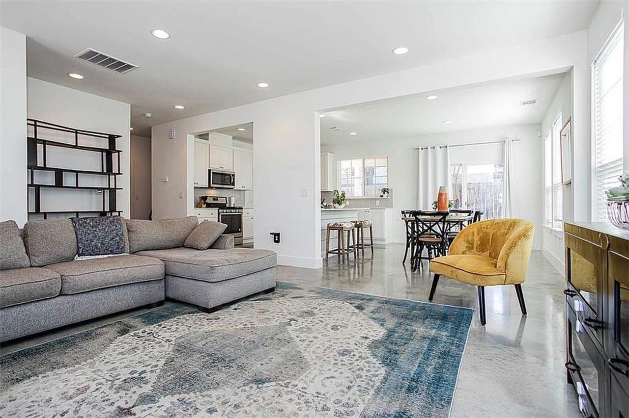 1311 Fort Branch Blvd - Photo 7 of 27