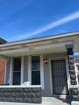Beautiful Fully Renovated 2/1 Duplex! - Photo 1 of 1