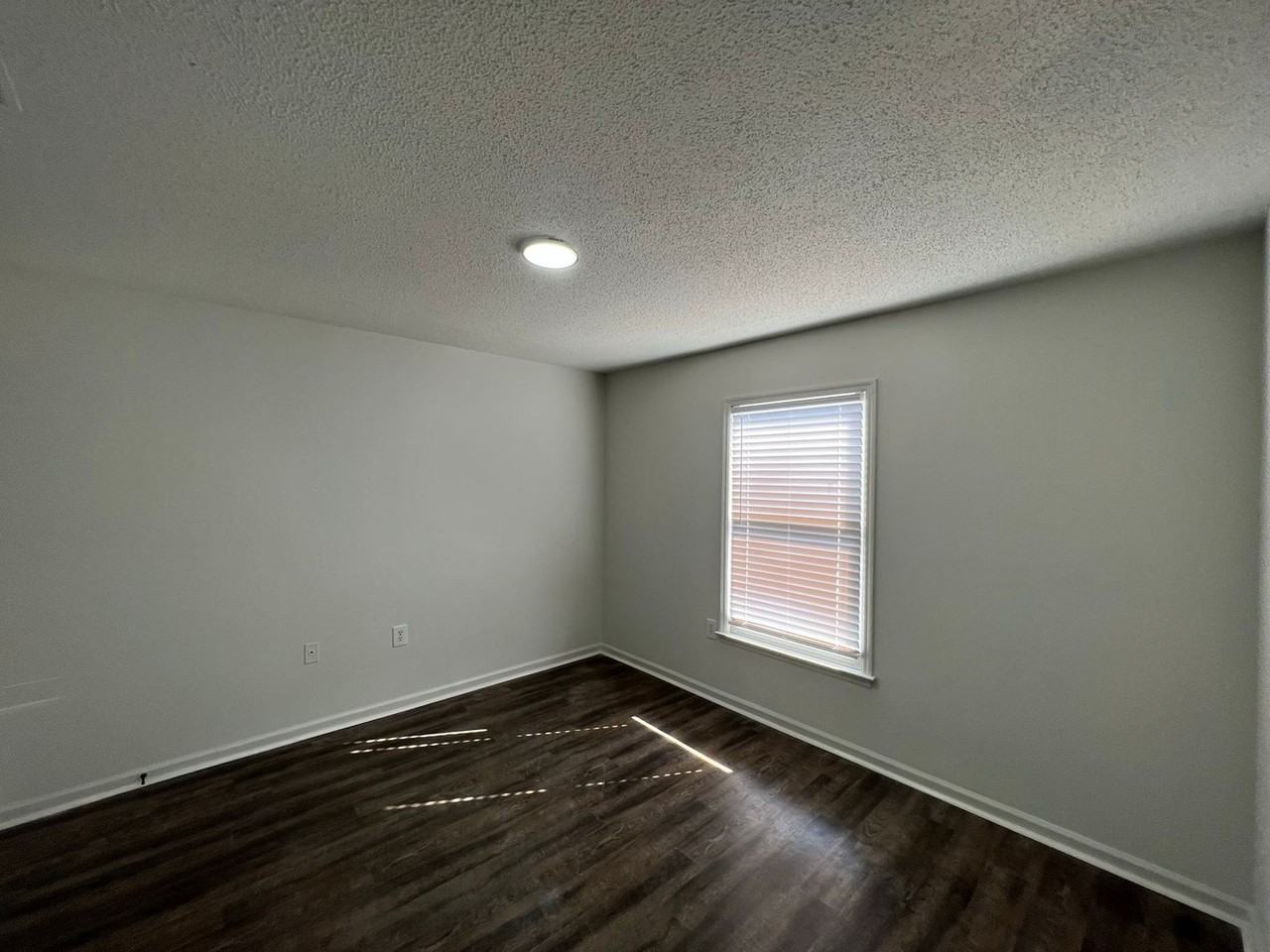230 Lanier Dr #172 - Photo 5 of 9