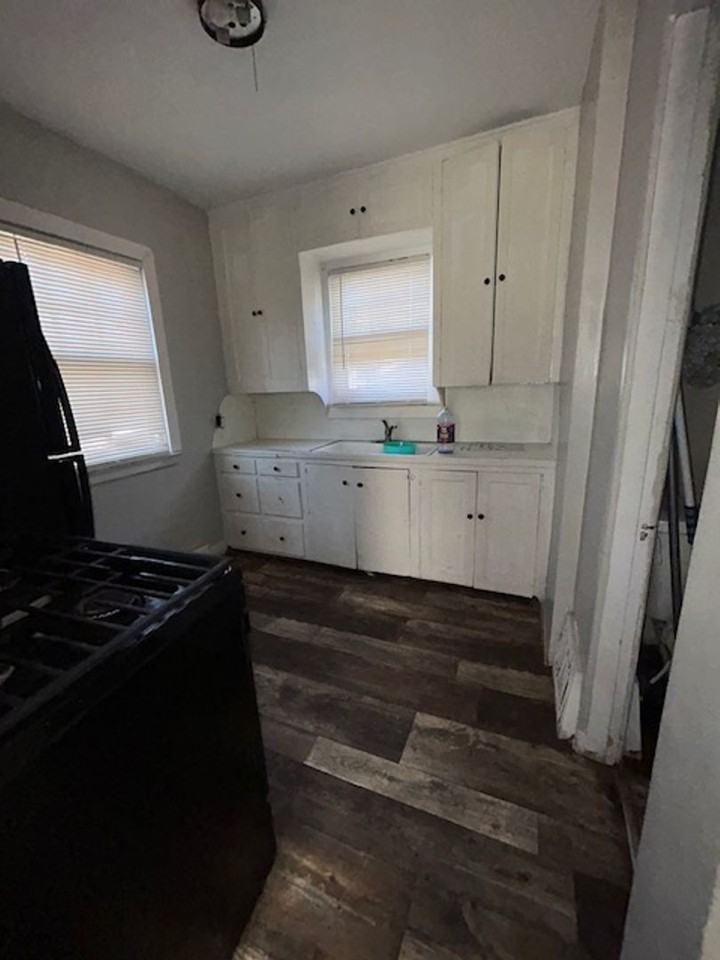 919 S Sherman Ave - Photo 5 of 8