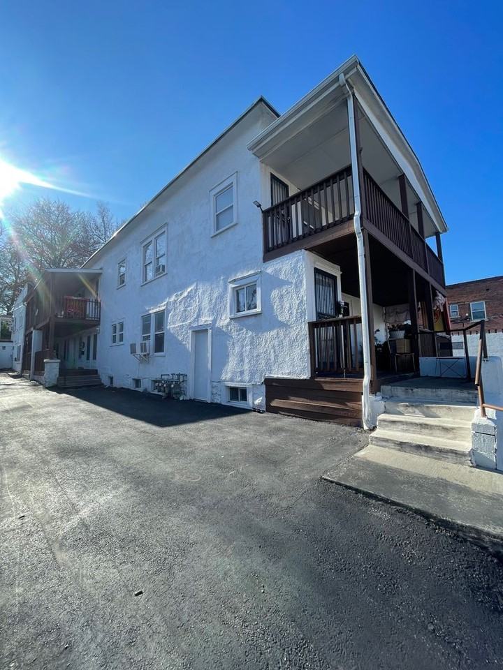 3411 Strong Ave - Photo 5 of 24