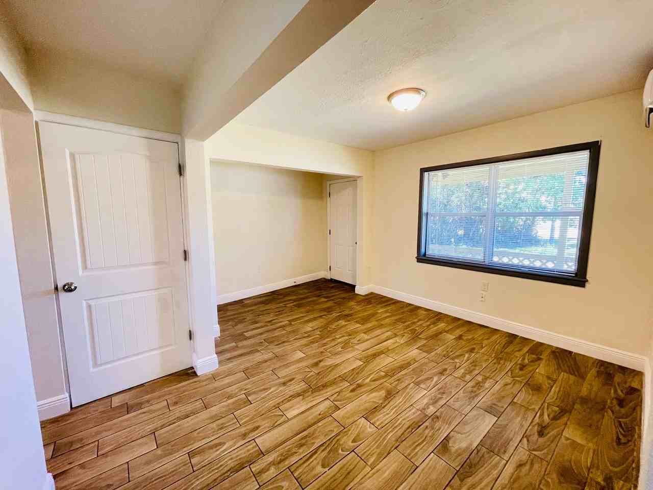 5122 Old Cheney Hwy - Photo 3 of 21