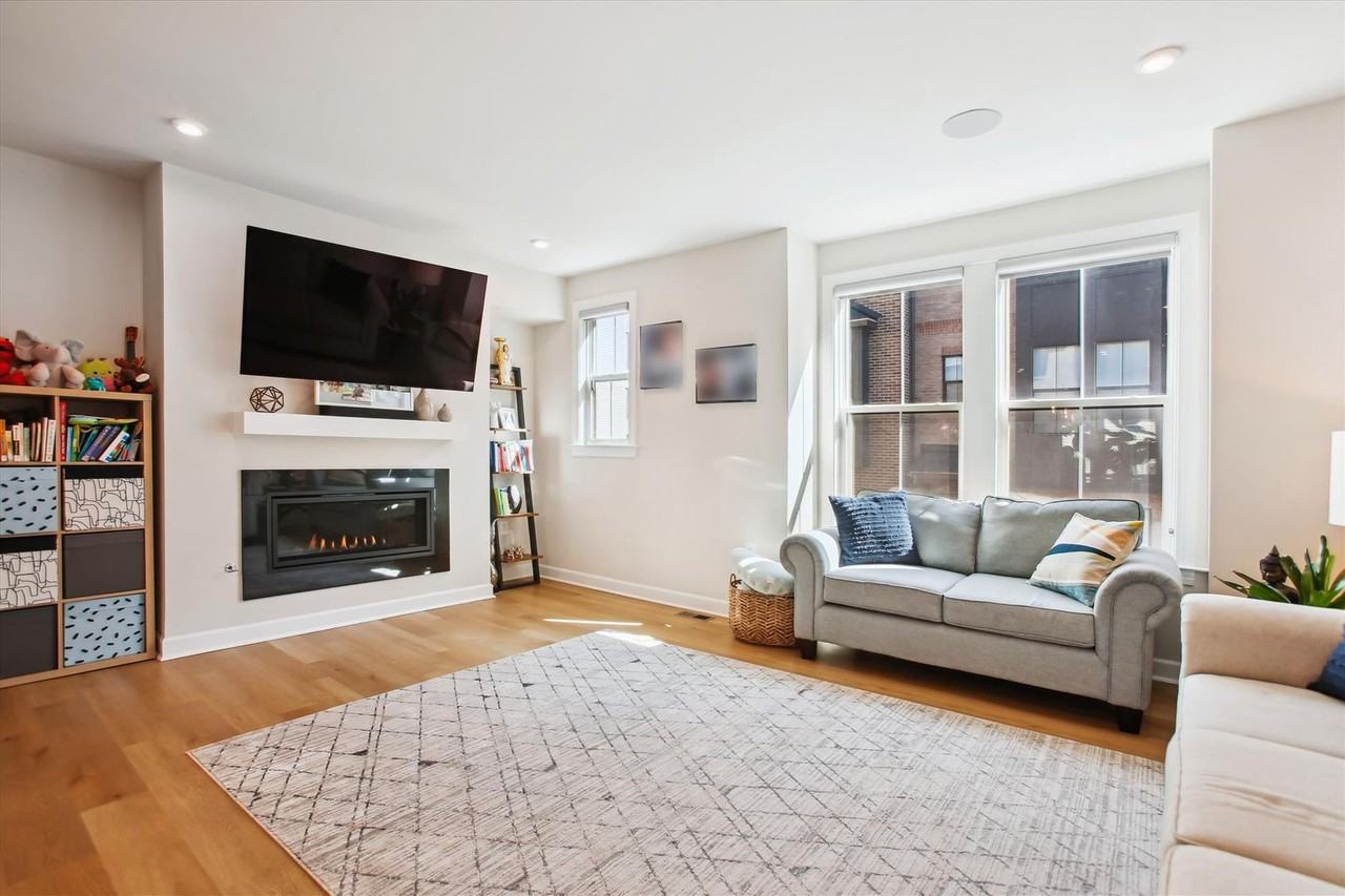 7314 Mountaineer Dr - Photo 5 of 46