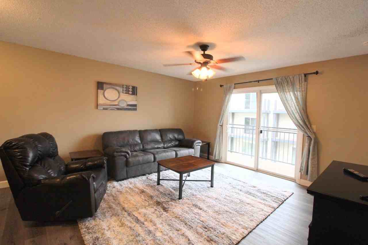 1390 Hunters Road - Photo 2 of 47