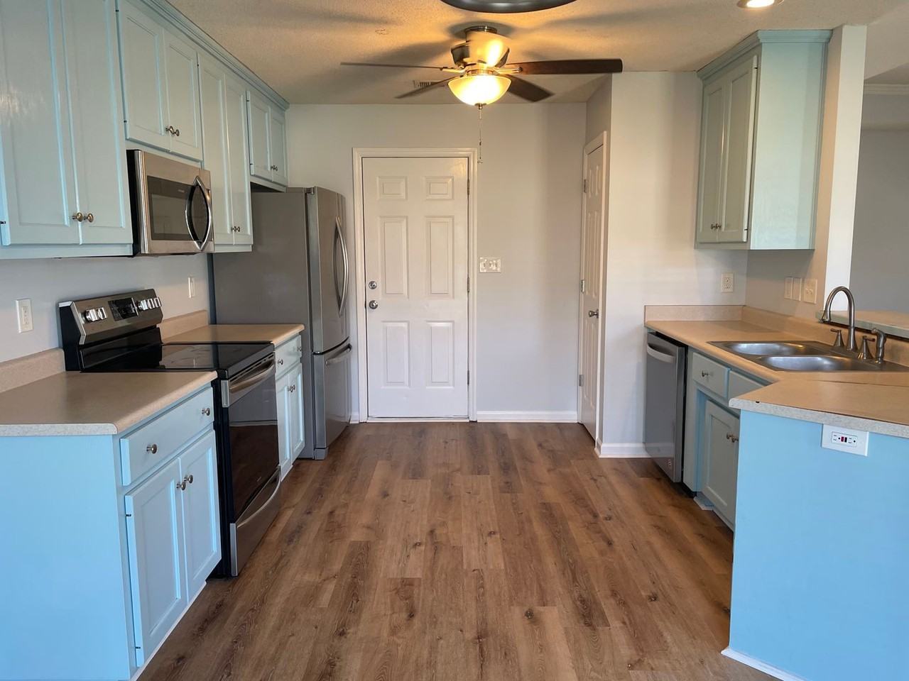 831 Madelyn St - Photo 4 of 16