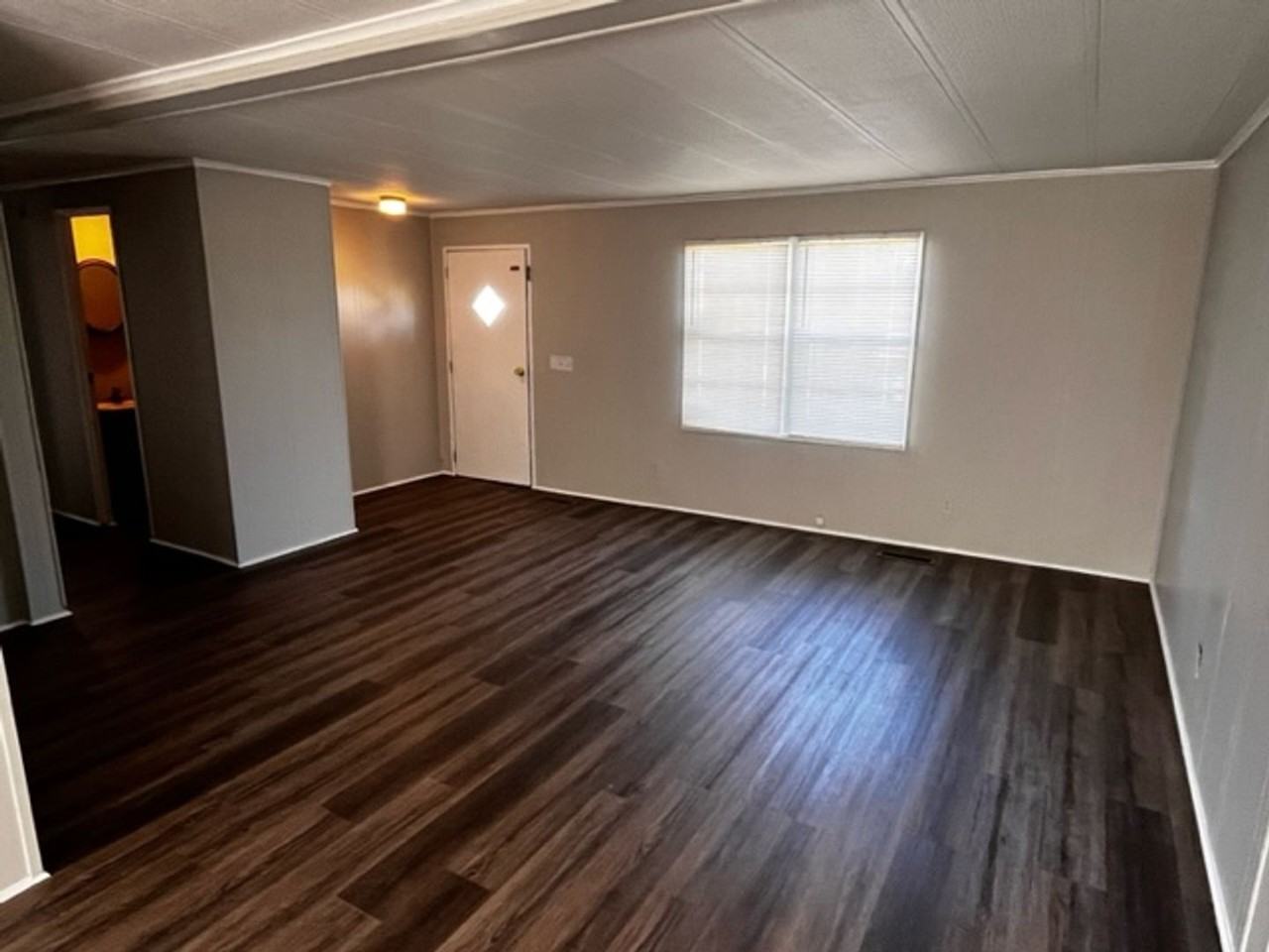 106 Trixie St - Photo 3 of 13
