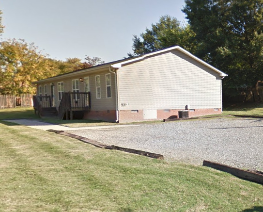 413 CLIMAX STREET A/B - Photo 2 of 14