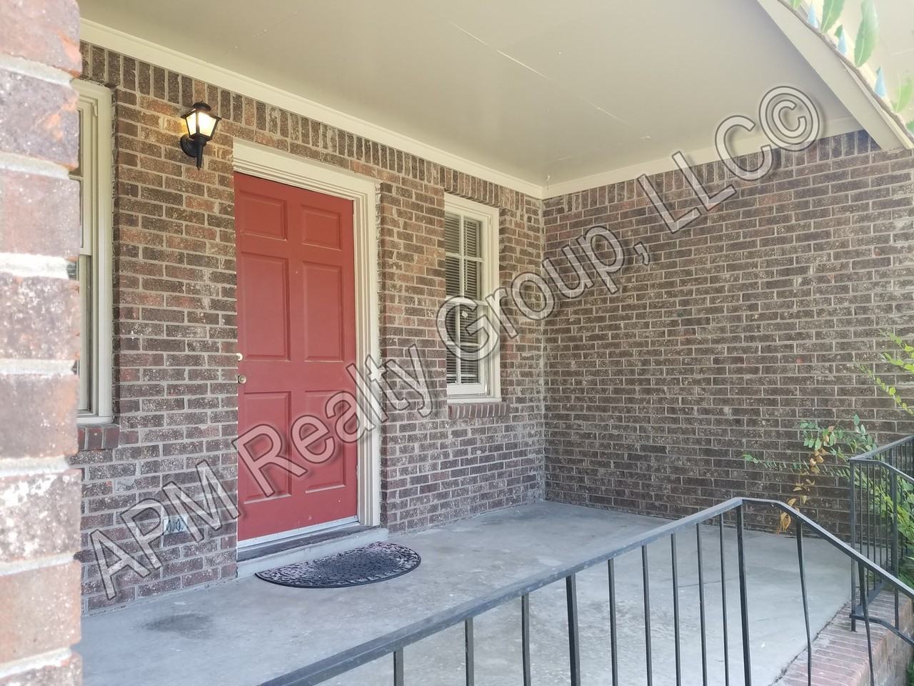 128 Roost Rd - Photo 2 of 18