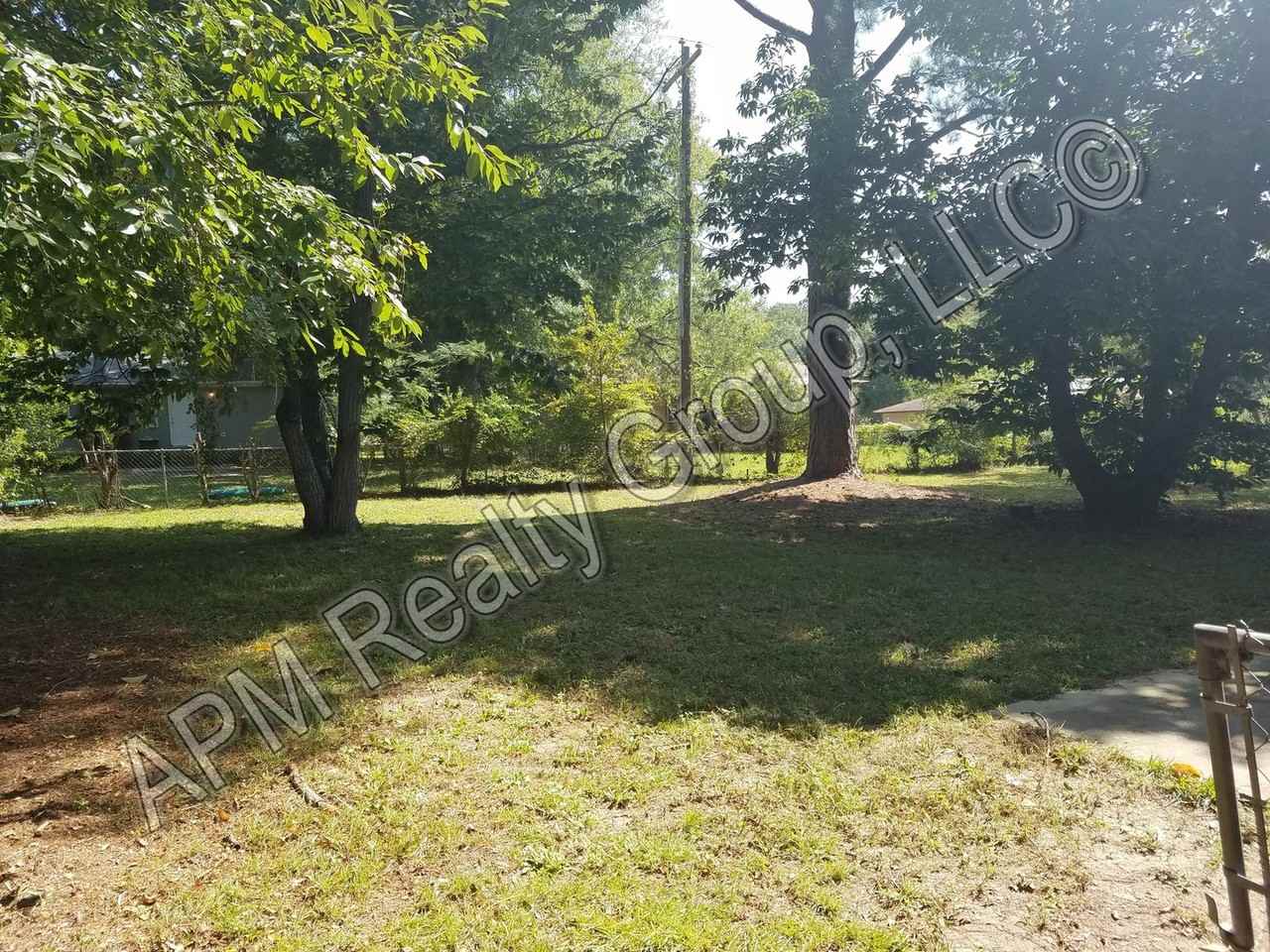 128 Roost Rd - Photo 3 of 18