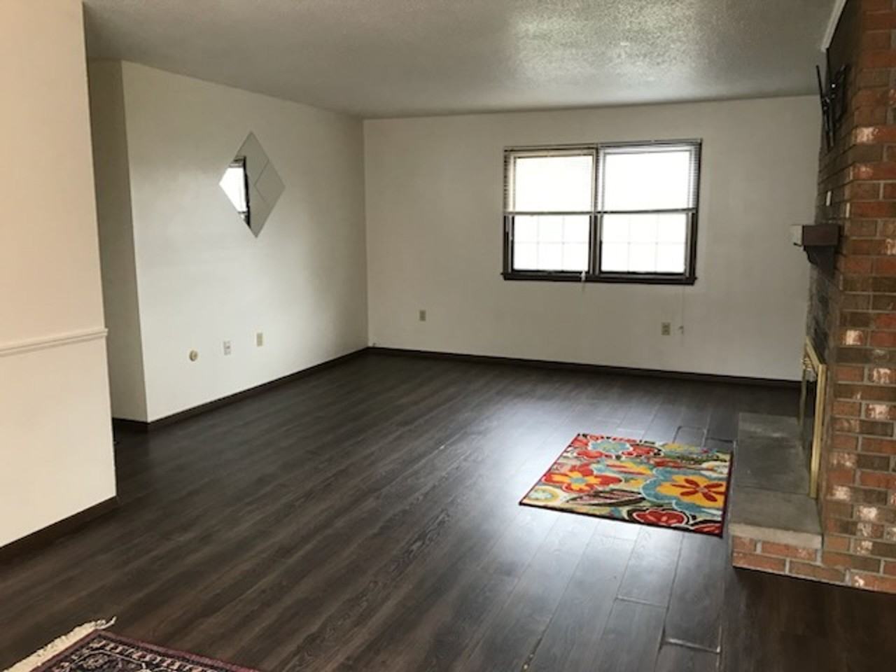 401 Hillcrest Drive - Photo 3 of 11