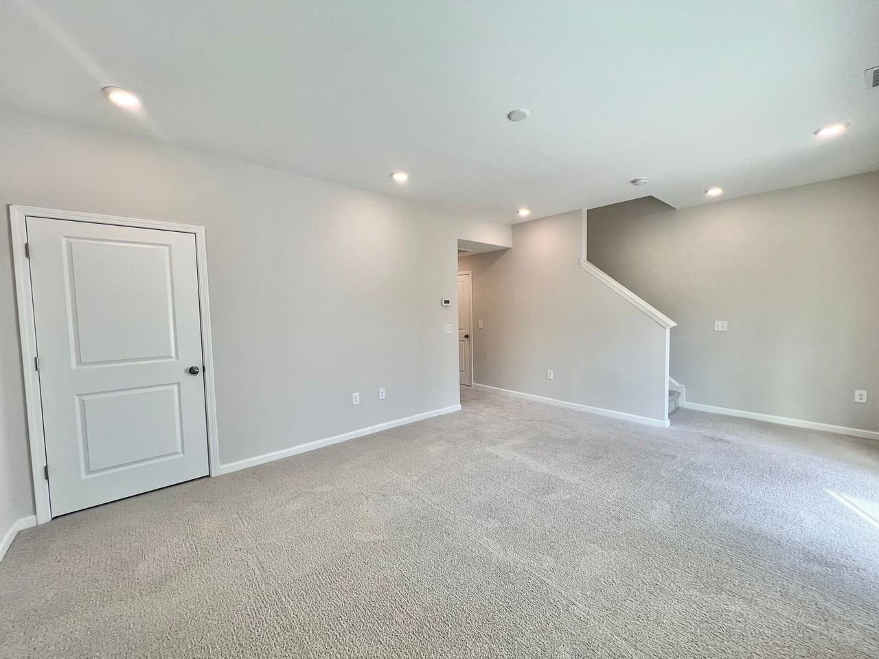 1034 Manorhaven Dr - Photo 3 of 31