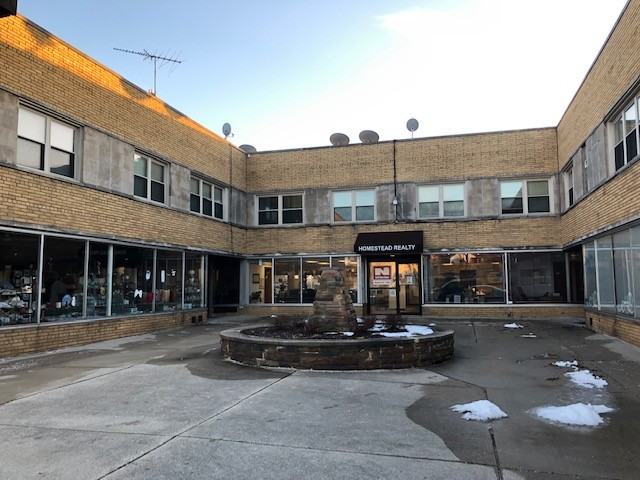 8407 W. Lisbon Ave - Photo 2 of 11