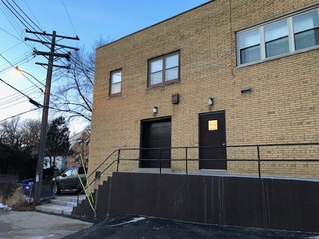 8407 W. Lisbon Ave - Photo 3 of 11