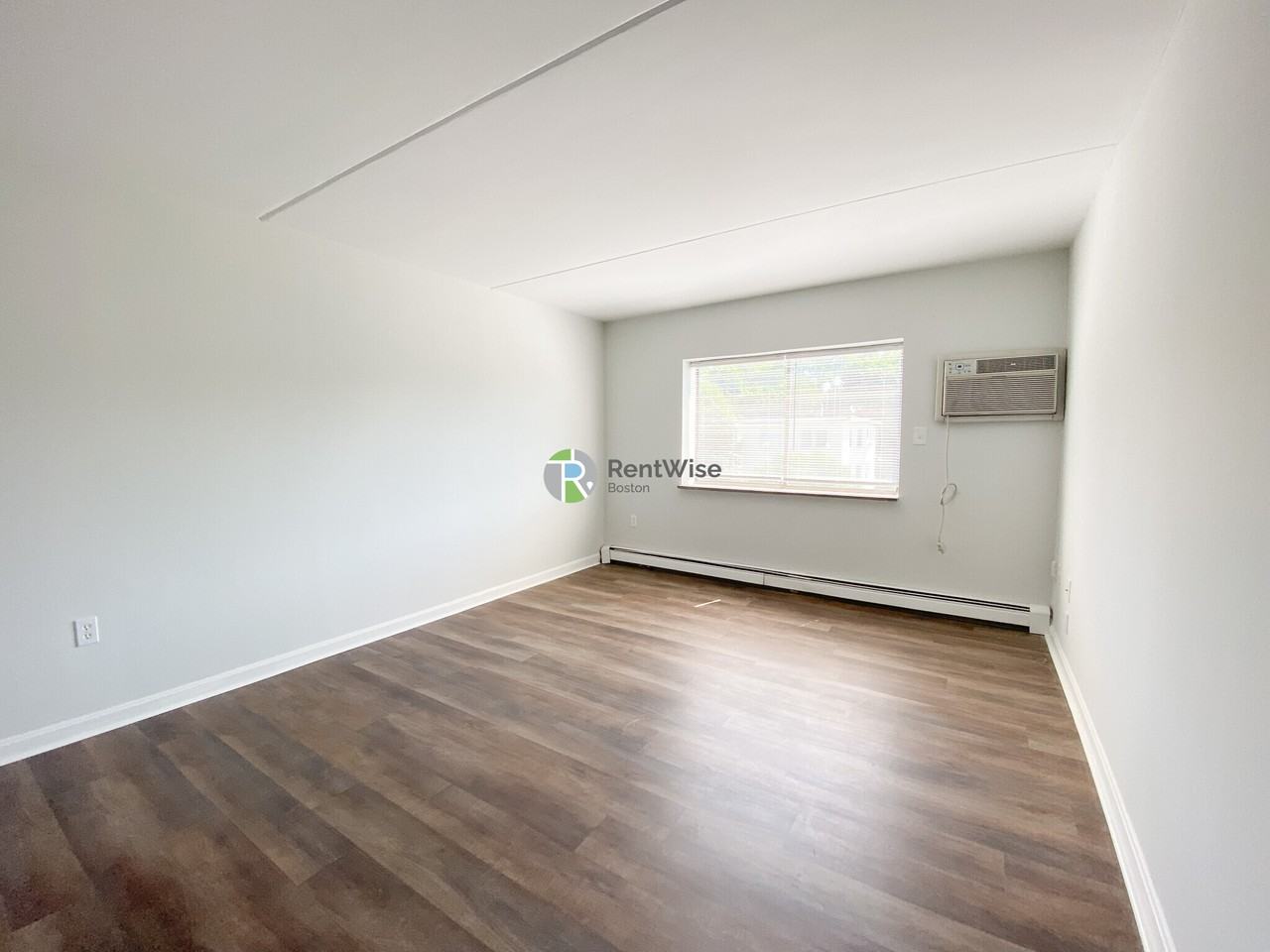 253 Hyde Park Avenue #33 - Photo 3 of 5