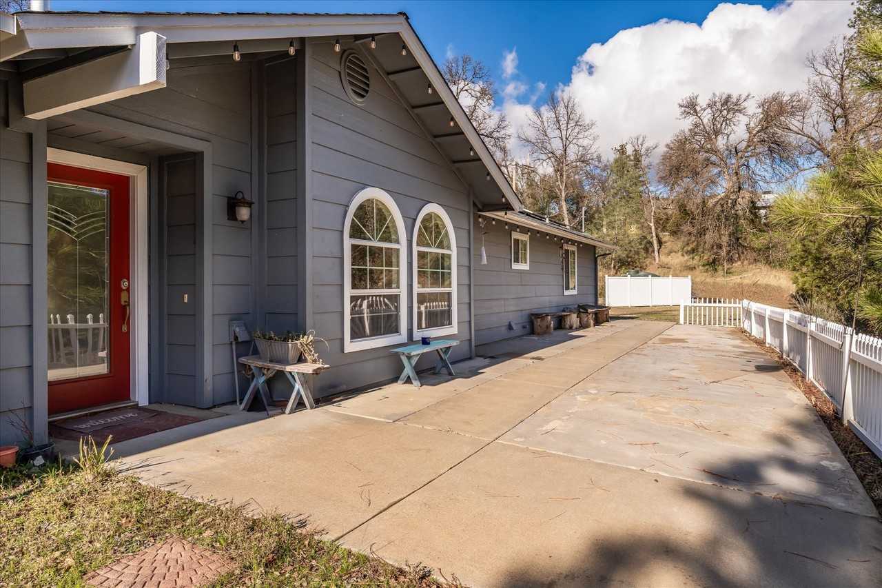 36660 Serpa Canyon Rd #NA - Photo 3 of 40