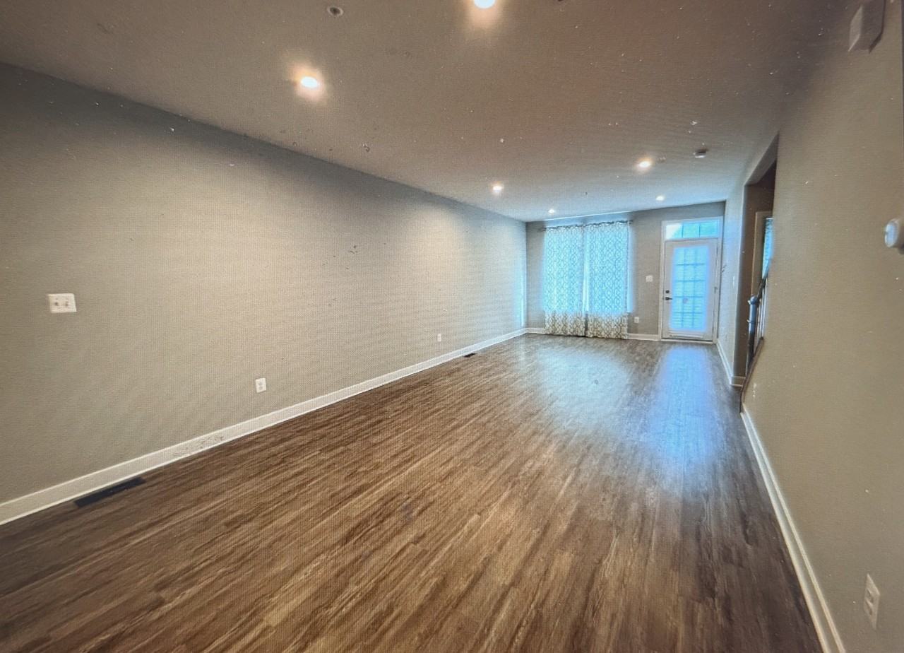 18203 Brownstone Pl #NA - Photo 3 of 6