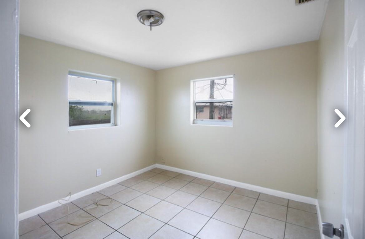 698 Sw 4th St #4 - Photo 2 of 6