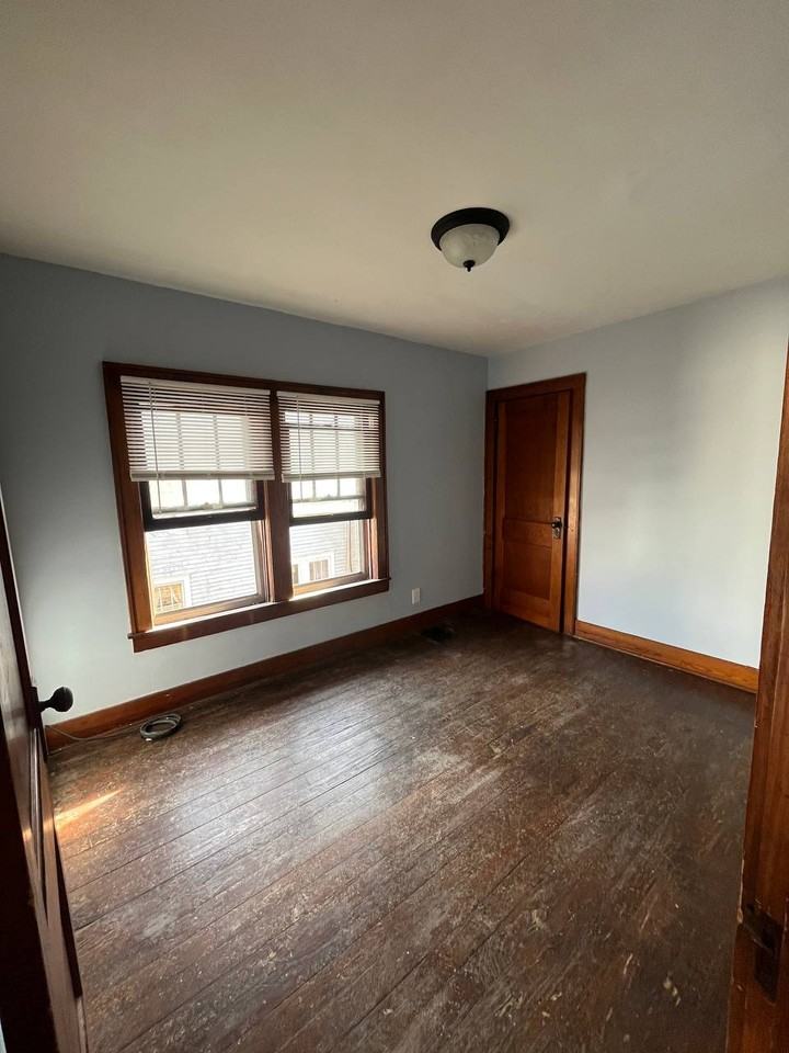 Clark Street #240-5 - Photo 3 of 11