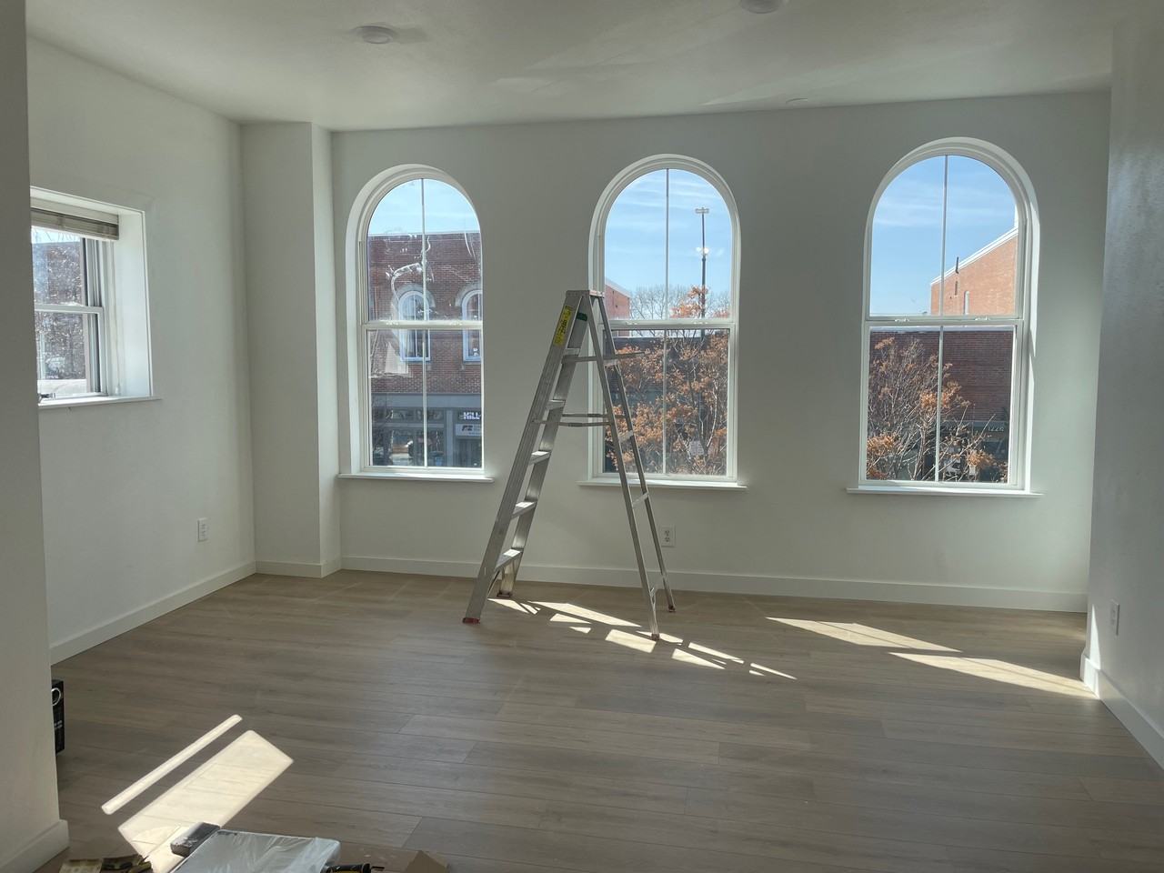 119 1/2 1st St Nw #A - Photo 3 of 7