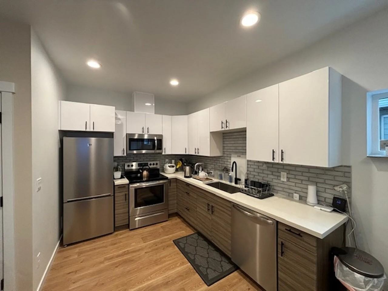 14337 Roslyn Pl N #NA - Photo 3 of 11