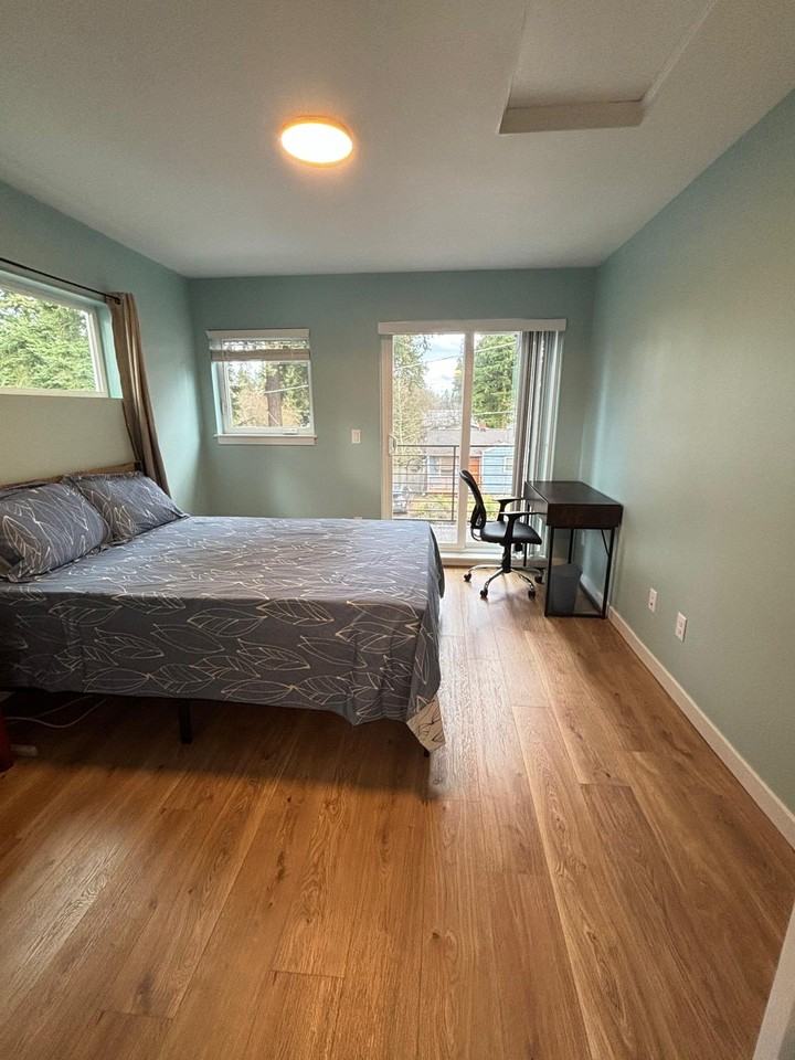 14337 Roslyn Pl N #NA - Photo 7 of 11